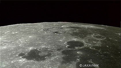 Луна: неожиданно подробные снимки