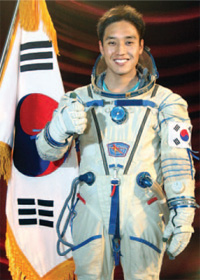 Первый корейский космонавт Ко Сан приступил к тренировкам