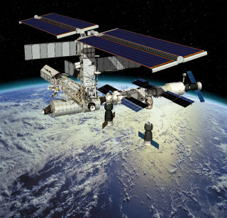 Роскосмос: в 2007 году МКС посетили 30 человек