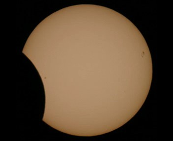 Частичное солнечное затмение 31.05.2003.