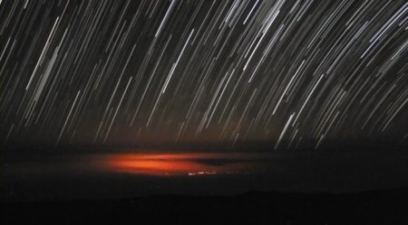   :    - / Hawaiian Starlight: Exploring the Universe from Mauna Kea