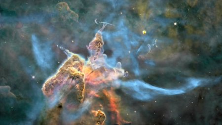 20    / Honouring: 20 years of Hubble
