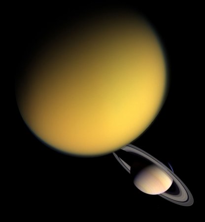 На спутнике Сатурна Титане обнаружено нечто наподобие тропического шторма
