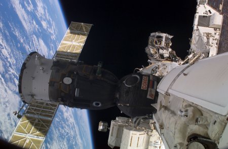 NASA исследует незначительную утечку воздуха на МКС