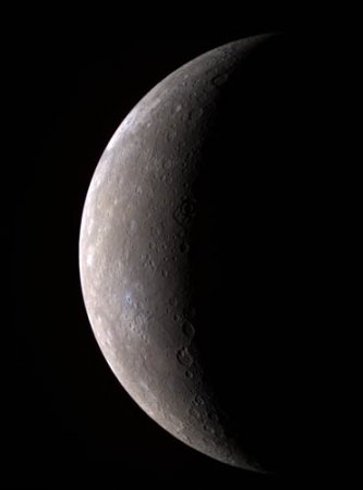 Первые кадры: обратная сторона Меркурия, за Меркурием хвост
